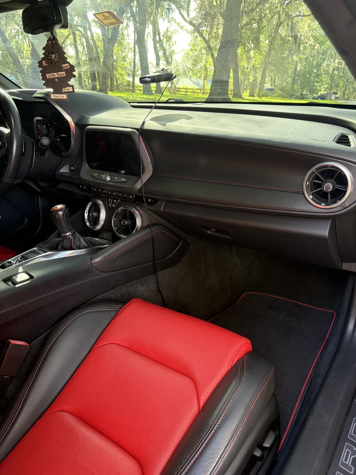 2016 Camaro 2SS - Interior
